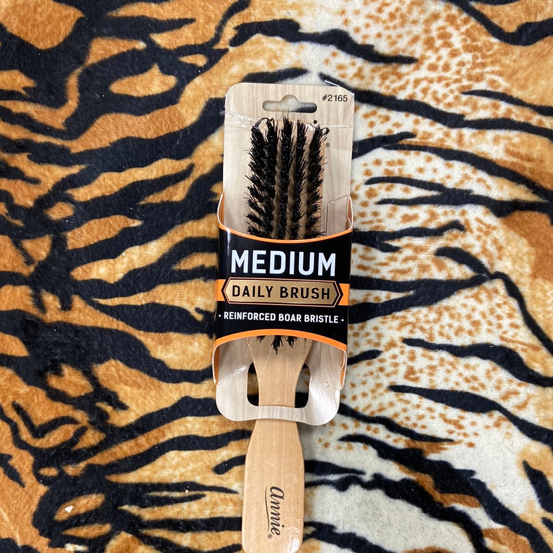 Annie Medium Daily Brush